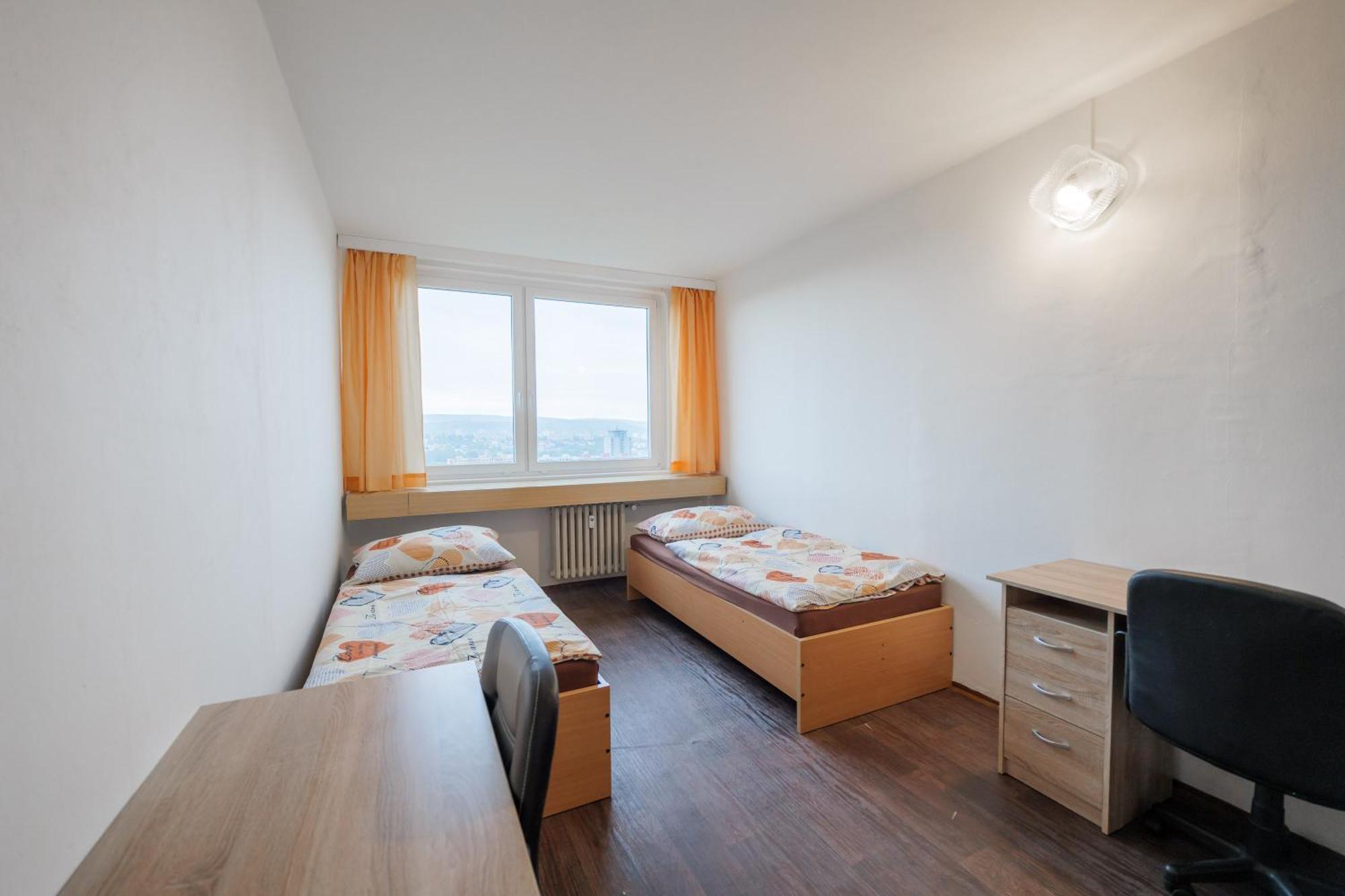 Tvm Tower Modrany Hostel Prague Exterior photo