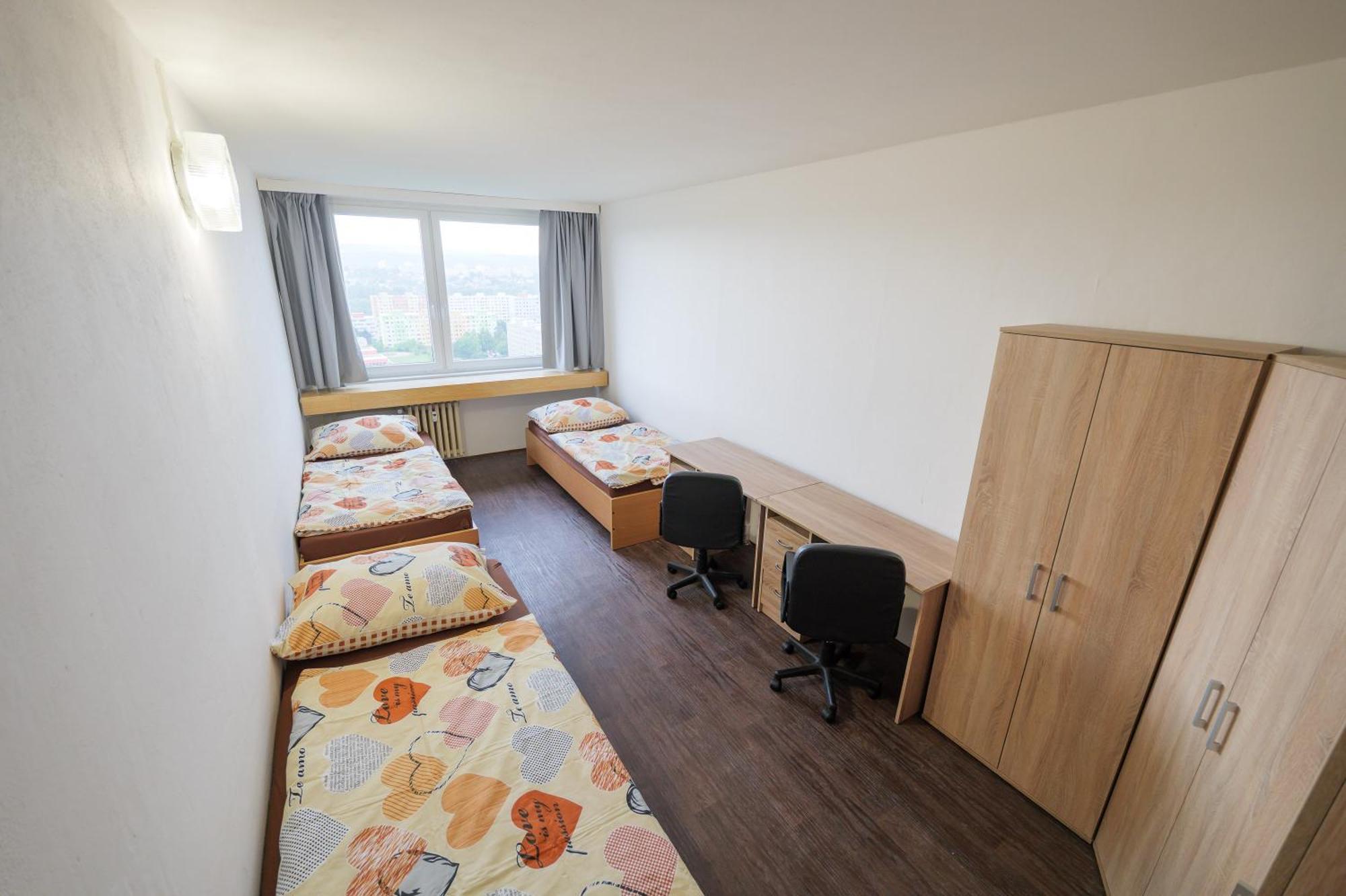 Tvm Tower Modrany Hostel Prague Exterior photo