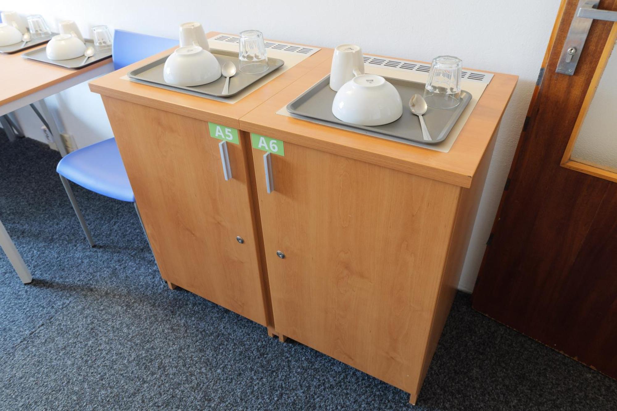 Tvm Tower Modrany Hostel Prague Room photo